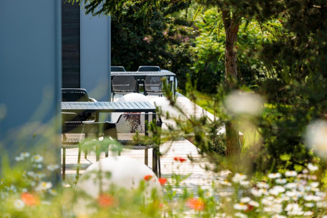 Skarpa Resort 尤斯托尼莫斯基 外观 照片