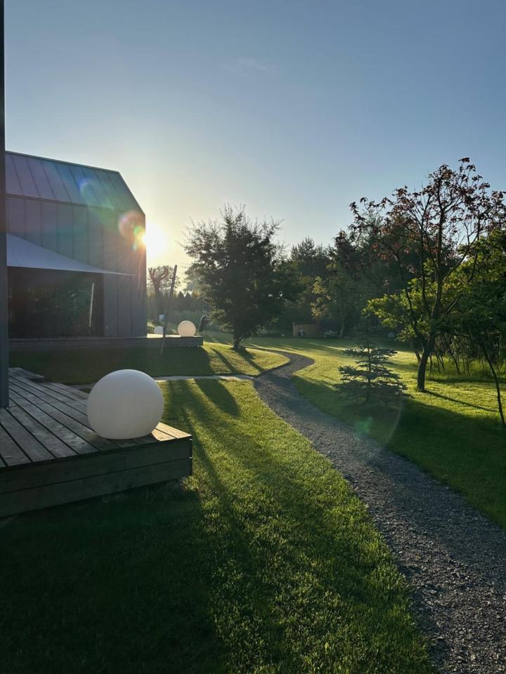 Skarpa Resort 尤斯托尼莫斯基 外观 照片